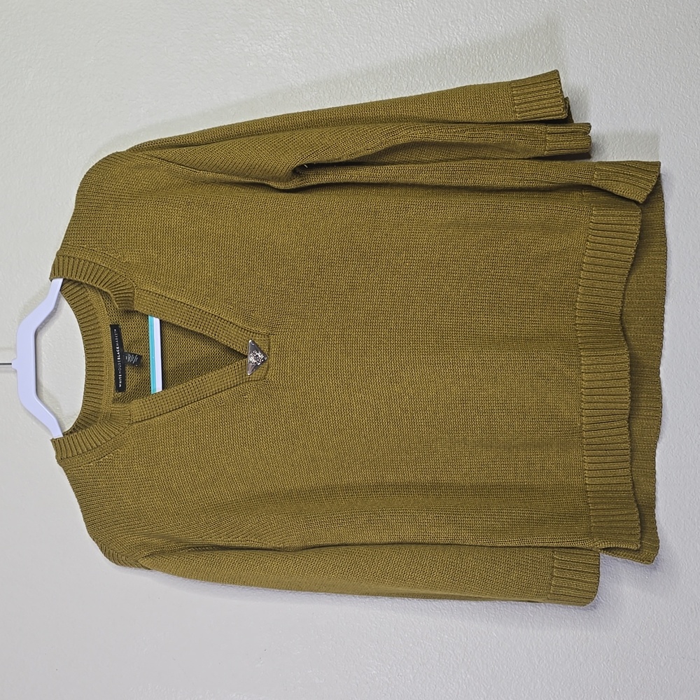 White house black market elbow sleeve v neck pullover sweater size Medium. - Picture 4 of 12